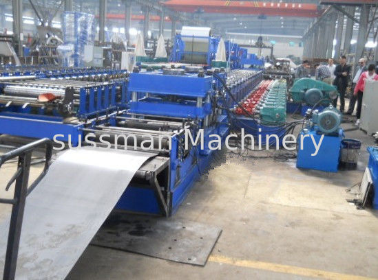 High Speed Galvanized Steel Guardrail Roll Forming Machine 380V 7.5Kw Hydraulic Color Customized