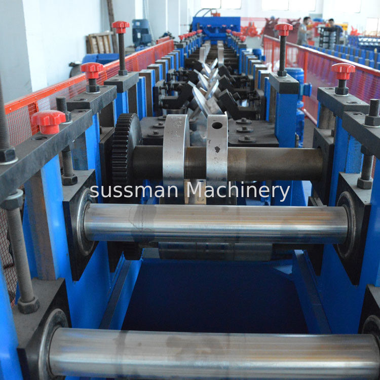 Cold Rolled Lipped CZ Purlin Roll Forming Machine , Galvanized Cold Forming Machine