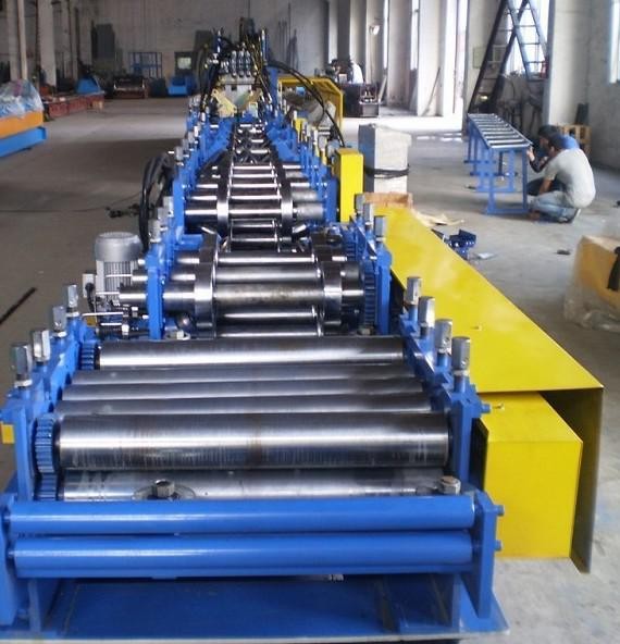 CE Certificated CZ Purlin Roll Forming Machine , Roll Former Machine
