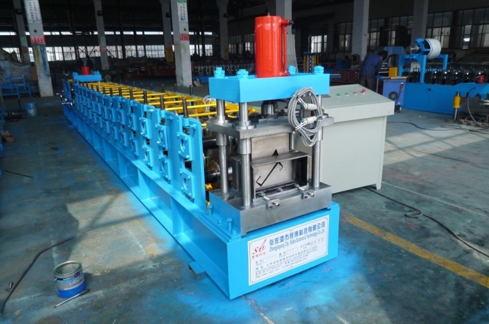 SGS CZ Purlin Roll Forming Machine 16 - 18 Stations Roll Forming Machine For Purlin