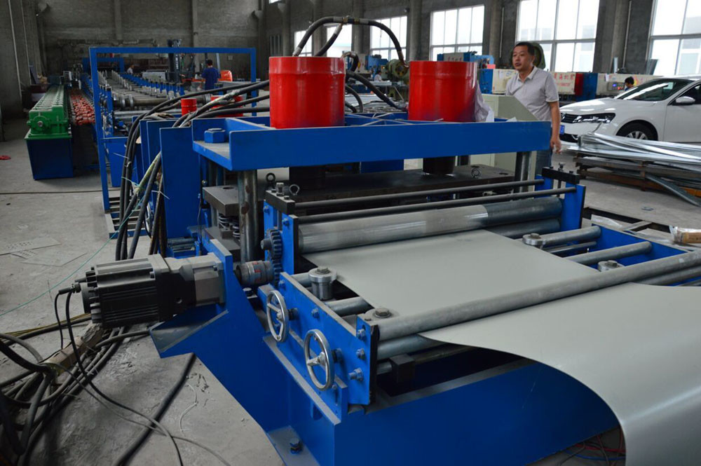 European Standard Aluminum Cable Tray Roll Forming Machine 1.5 Inches Chain Driven