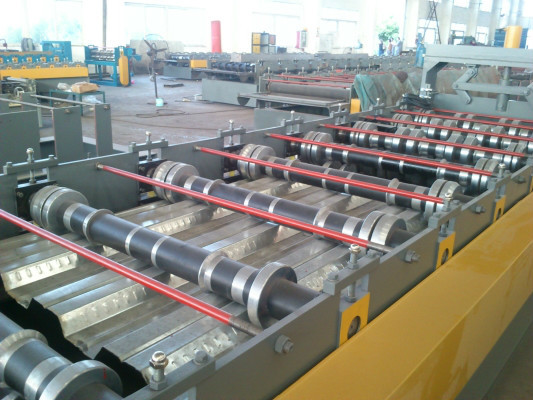 30KW Floor Deck Roll Forming Machine for Large Steel Structure Building Manufacturer Total 28 Stations