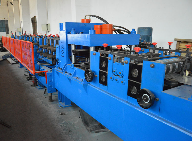 380V C Shape Purlin Roll Forming Machine With Automatic Punching Holes