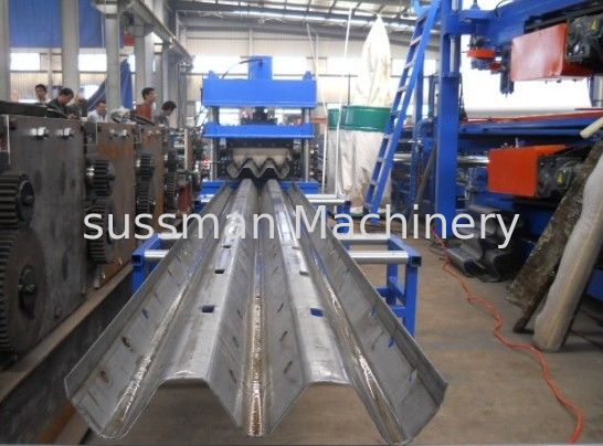 Material thickness 2 to 4mm guard railway roll forming machine hydraulic power 5.5KW
