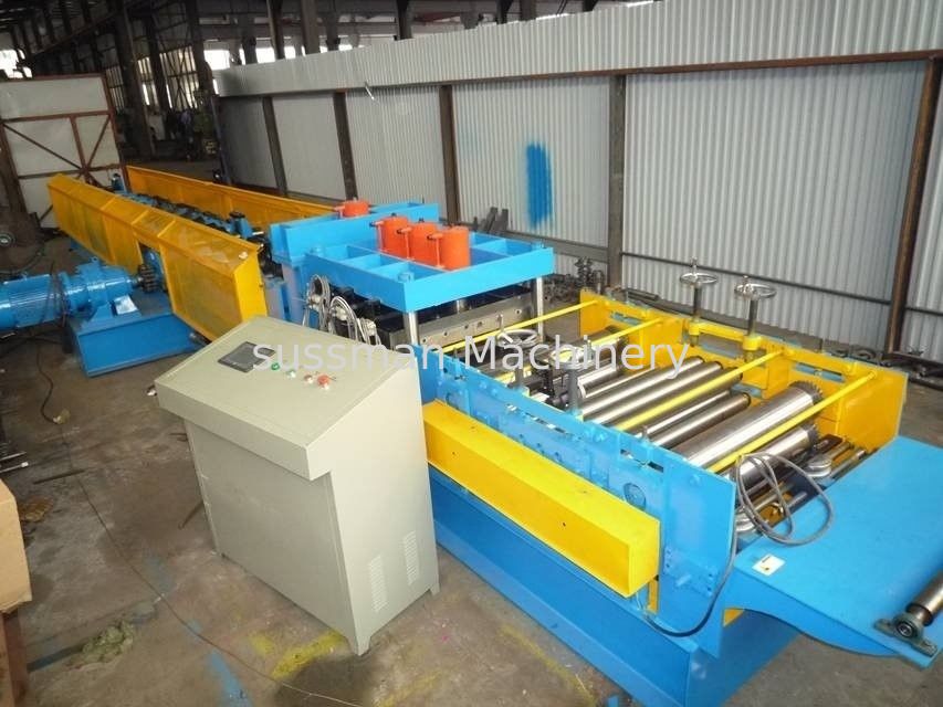 16 Stations C Z Purlin Roll Forming Machine 380V 50Hz 3 Phase Cr40 Steel
