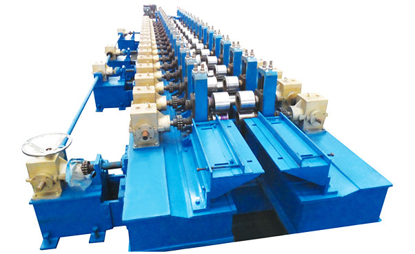 Gear Box Driving Door Frame Roll Forming Machine with Two Output Tables