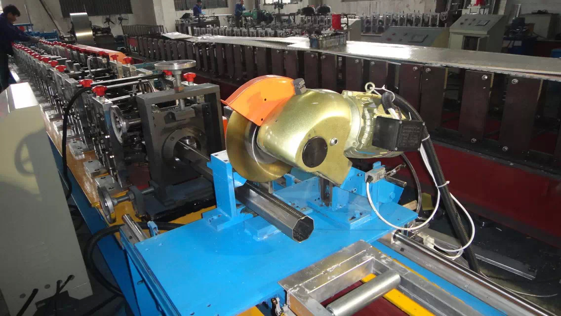 High Speed Roller Shutter Door Roll Forming Machine 60mm Octagon Shaft